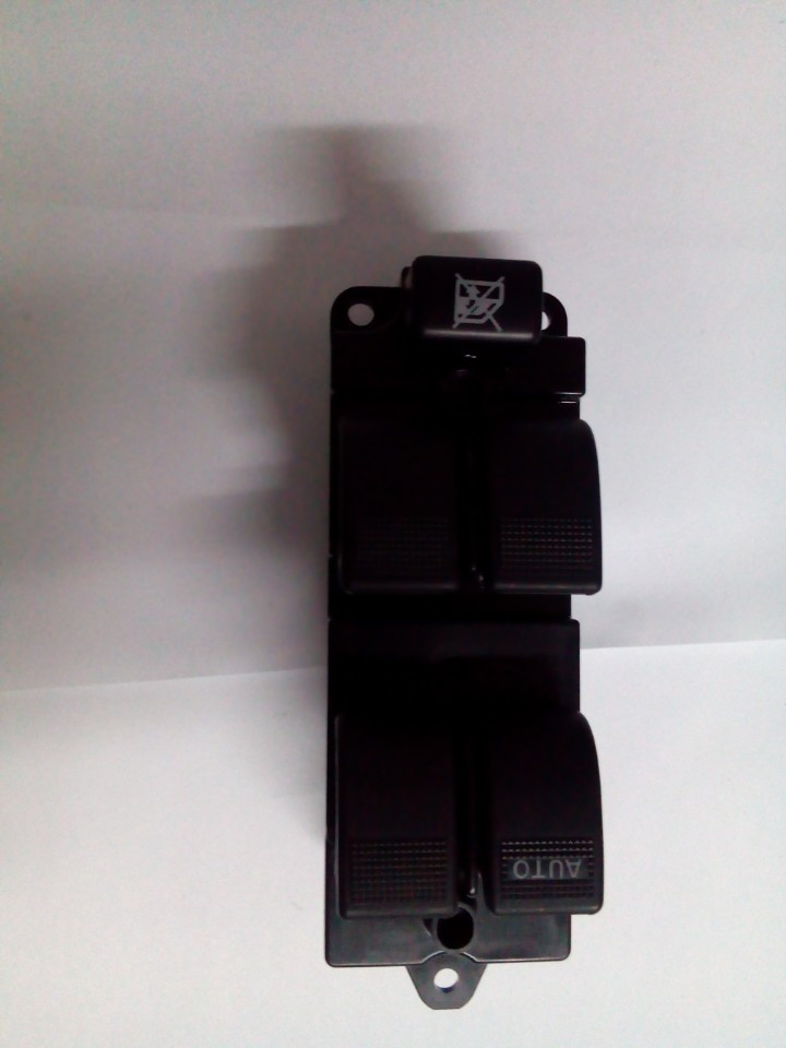 Công tắc lên kính tổng Mazda BT50